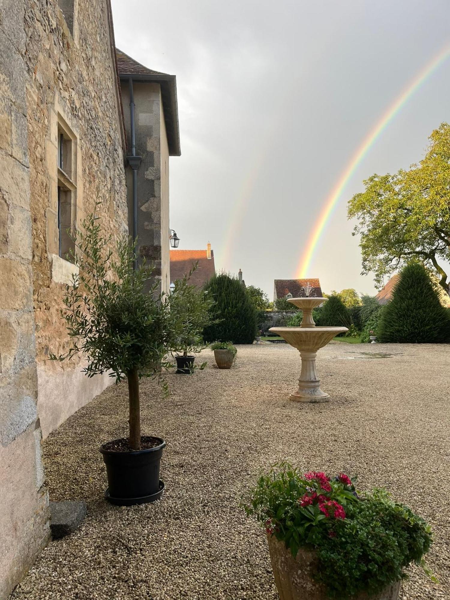 O2 Tours Bed and Breakfast Ourouer-les-Bourdelins Buitenkant foto