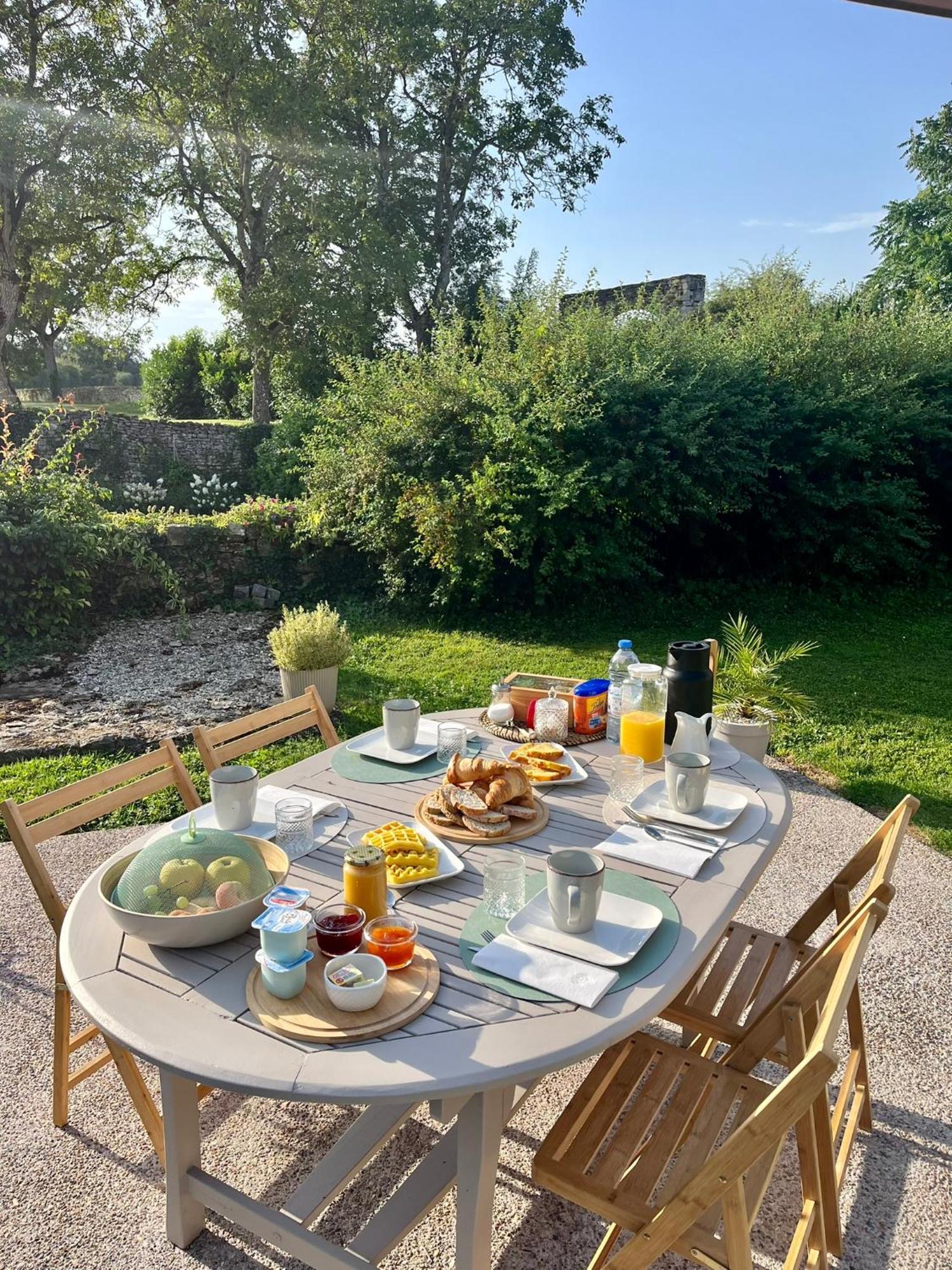 O2 Tours Bed and Breakfast Ourouer-les-Bourdelins Buitenkant foto